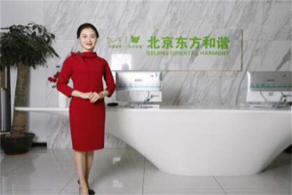 北京激光治疗眼角纹技术专业的整形美容医院有哪些？正规整形医院评价前10位哪家比较有实力？